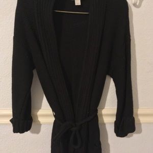Wrap style sweater w/tie closure